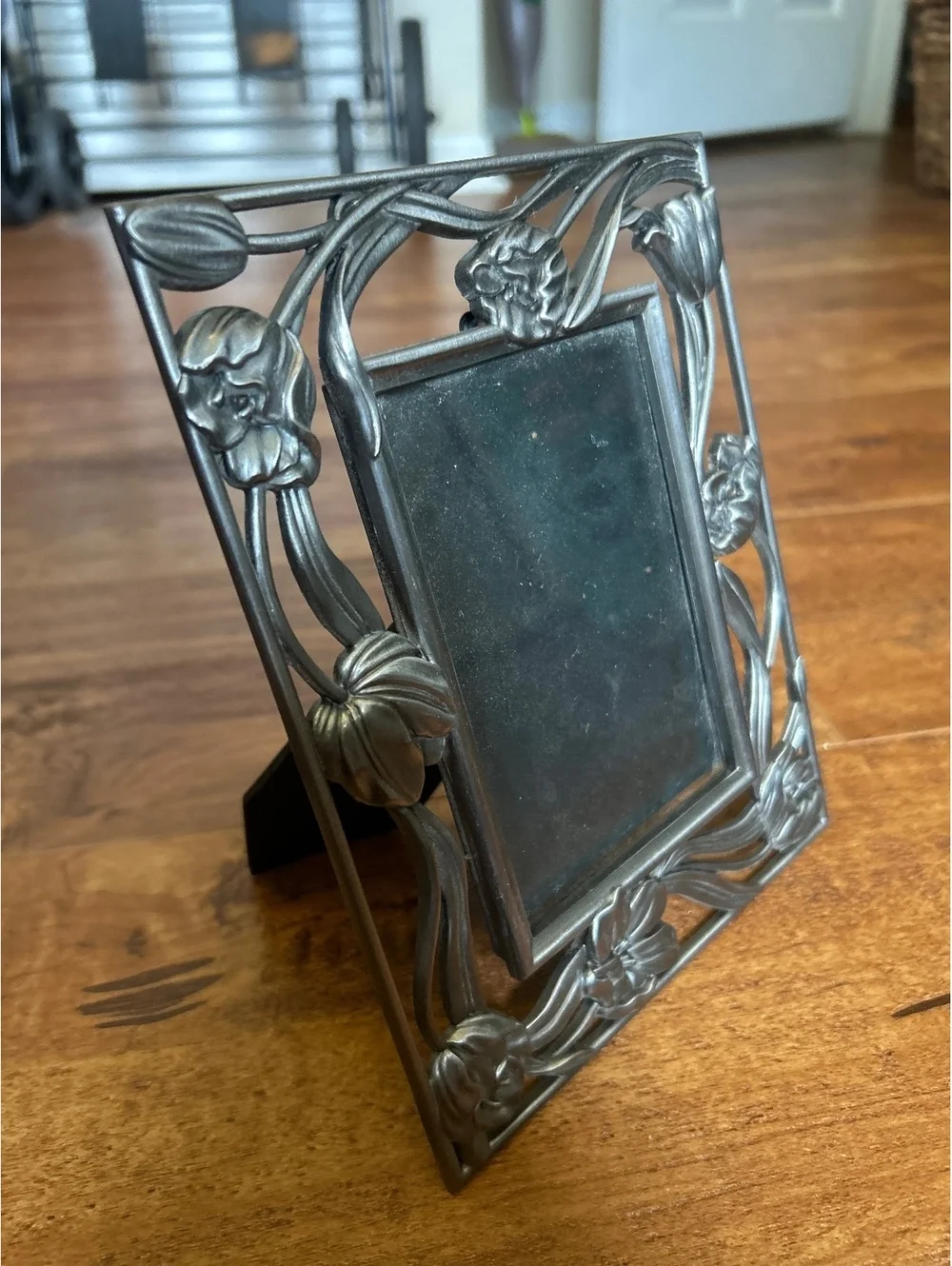 Decorative Silver Floral Photo Frame with Stand